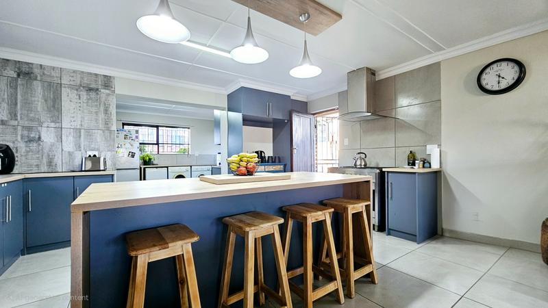 3 Bedroom Property for Sale in Dana Bay Western Cape